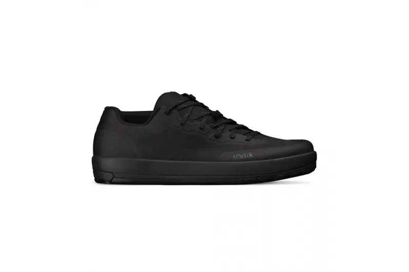Fizik Gravita Versor Flat Shoes in Black
