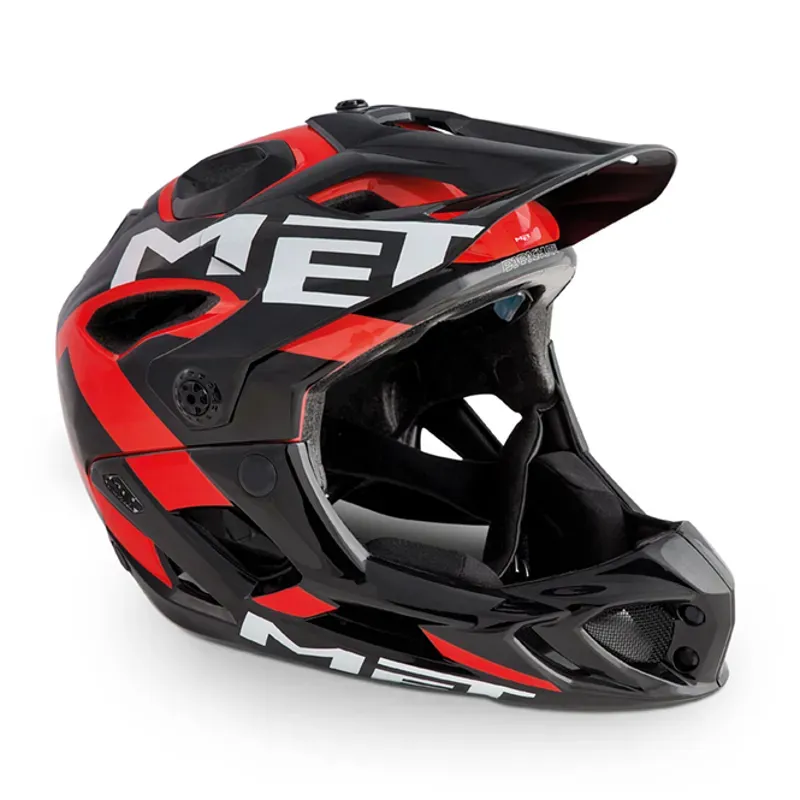 Met Parachute Helmet in Black/Red