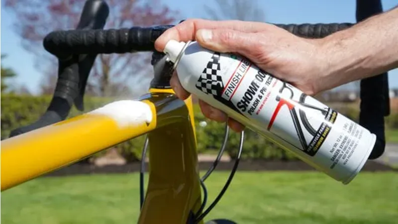 Finish Line 12oz Showroom Polish and Protectant in White-1